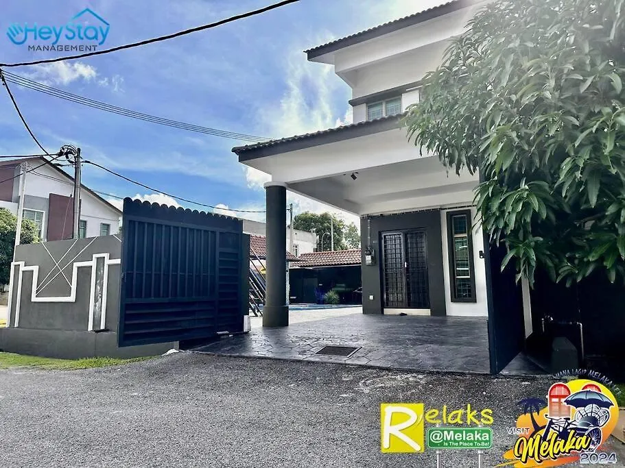 Villa 20Pax4B3B Privatepool /Karaok/Pooltable/Bbq Malacca 0*,  Malaysia